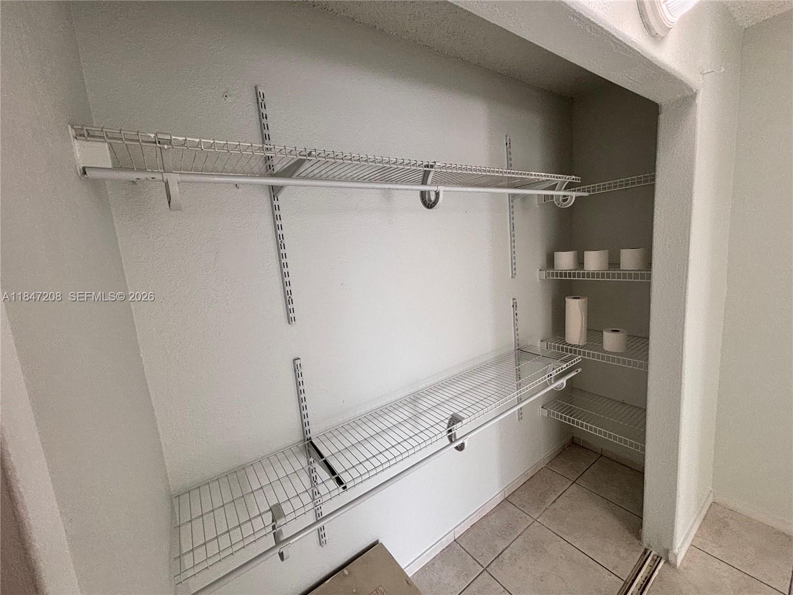 GOLDEN GATE APARTMENTS CO - Residential