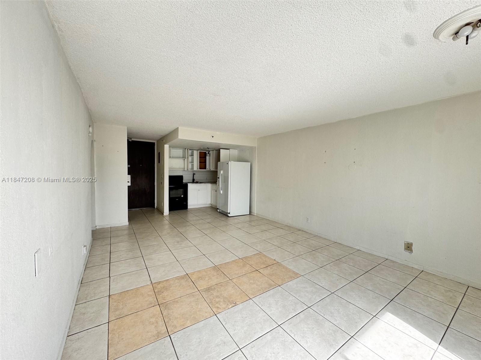 GOLDEN GATE APARTMENTS CO - Residential