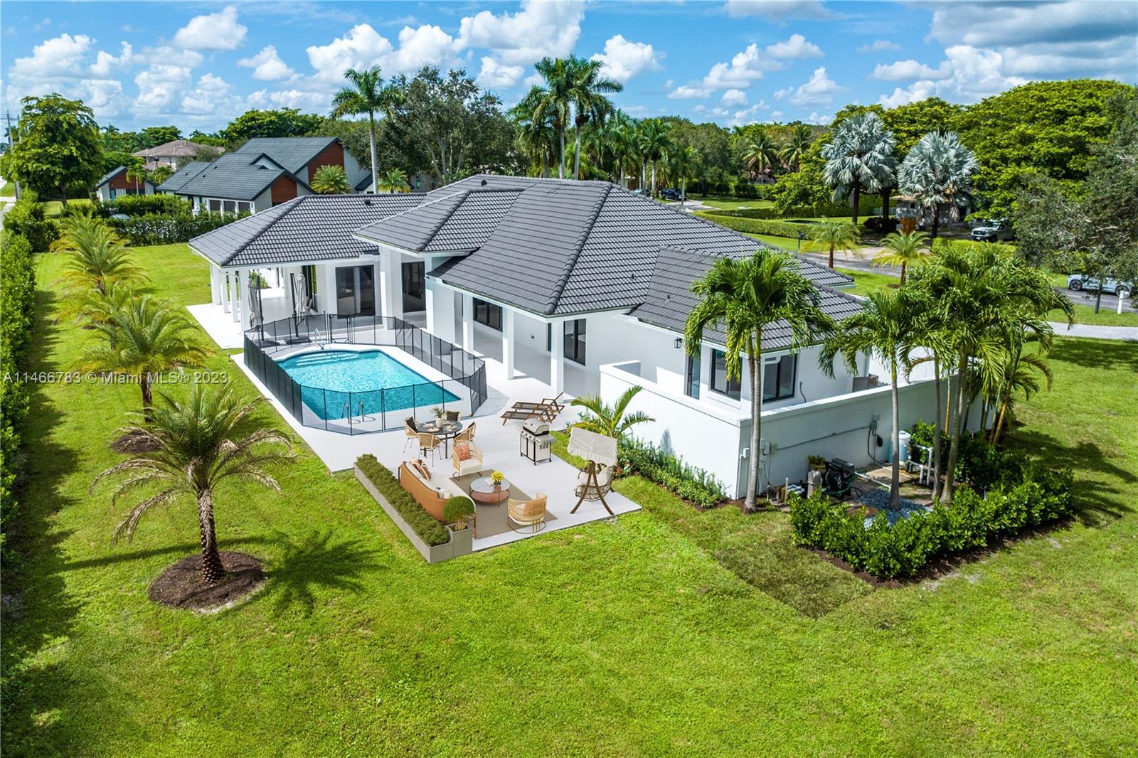 FIELDBROOK - Residential