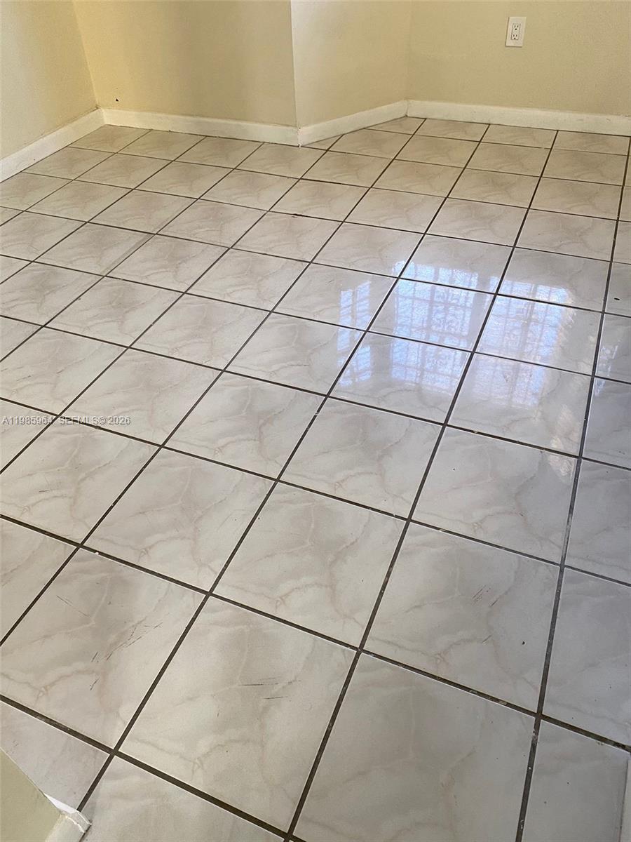 INTERNATIONAL PRINCESS CO - Residential Lease