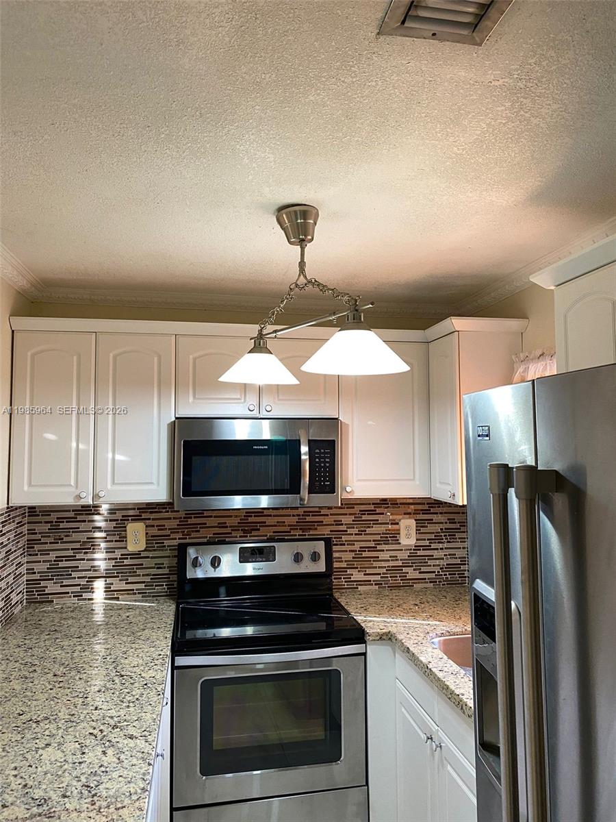 INTERNATIONAL PRINCESS CO - Residential Lease