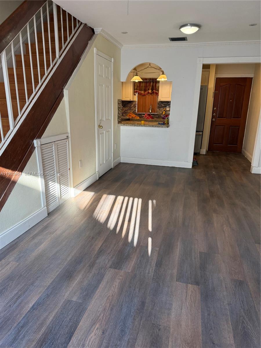 INTERNATIONAL PRINCESS CO - Residential Lease