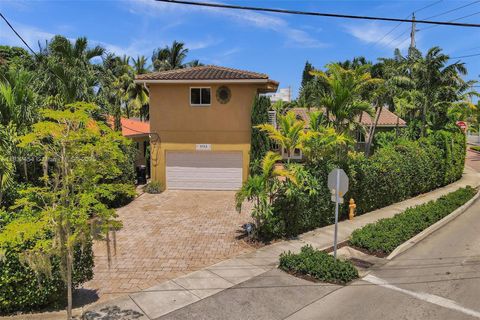 1155 S Biscayne Point Rd Miami Beach FL 33141