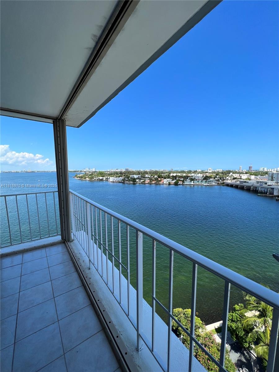 KENNEDY HOUSE CONDO - Residential