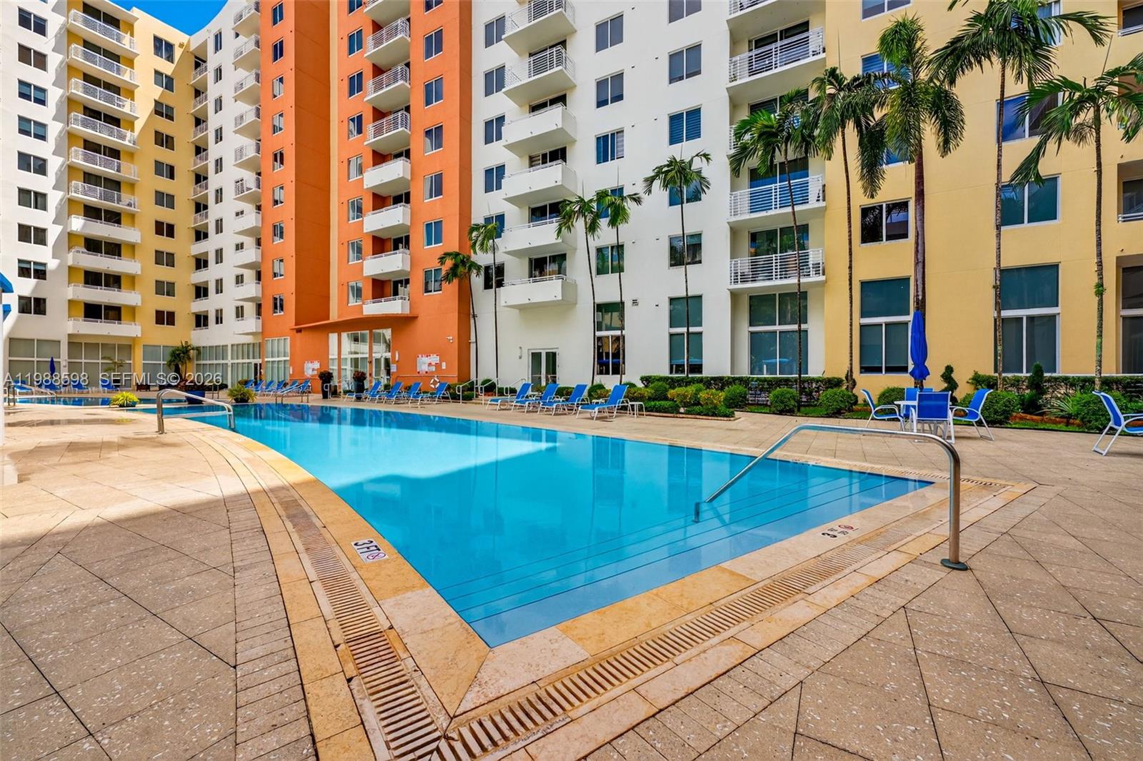 VENTURE AT AVENTURA EAST - Residential