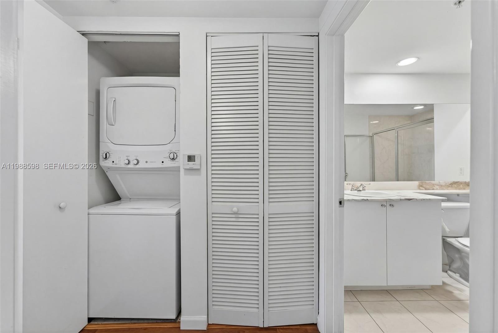 VENTURE AT AVENTURA EAST - Residential