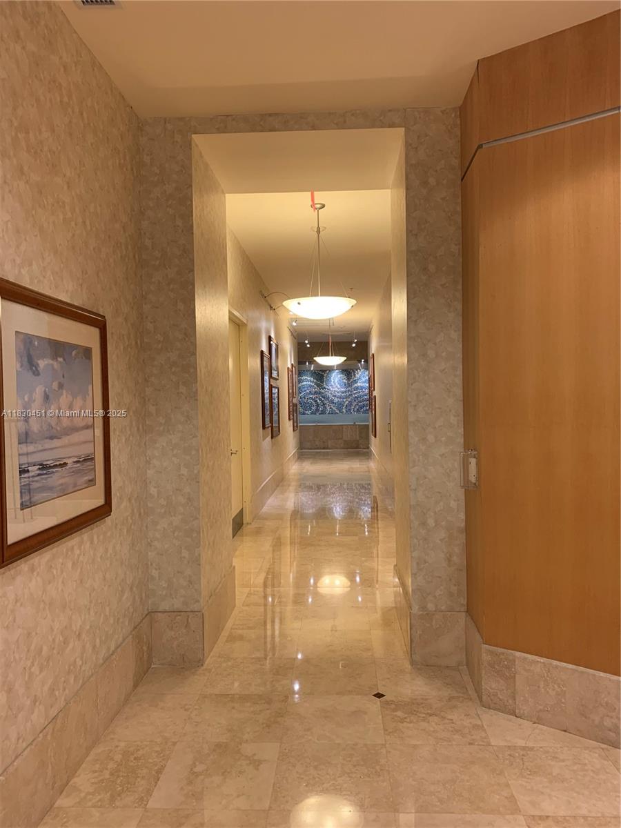 1945 S Ocean Dr 814