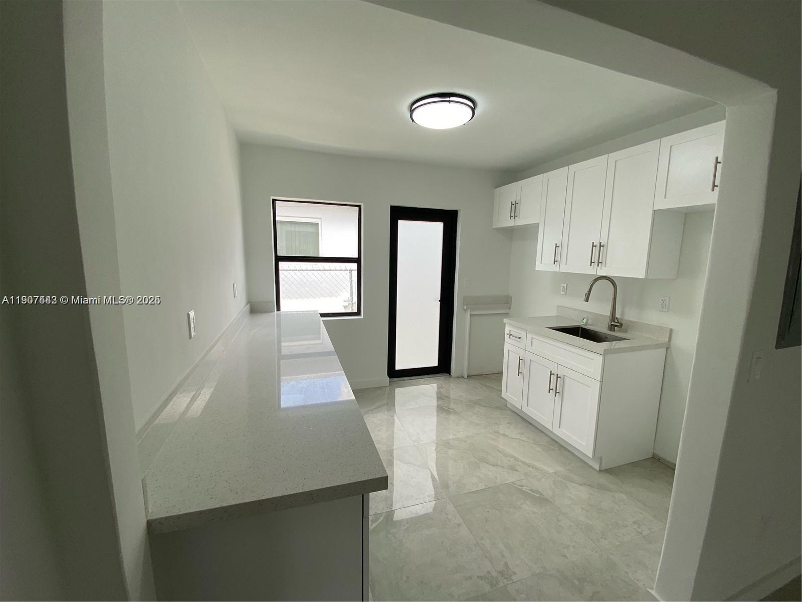 17TH AVE MANOR - Residential Lease