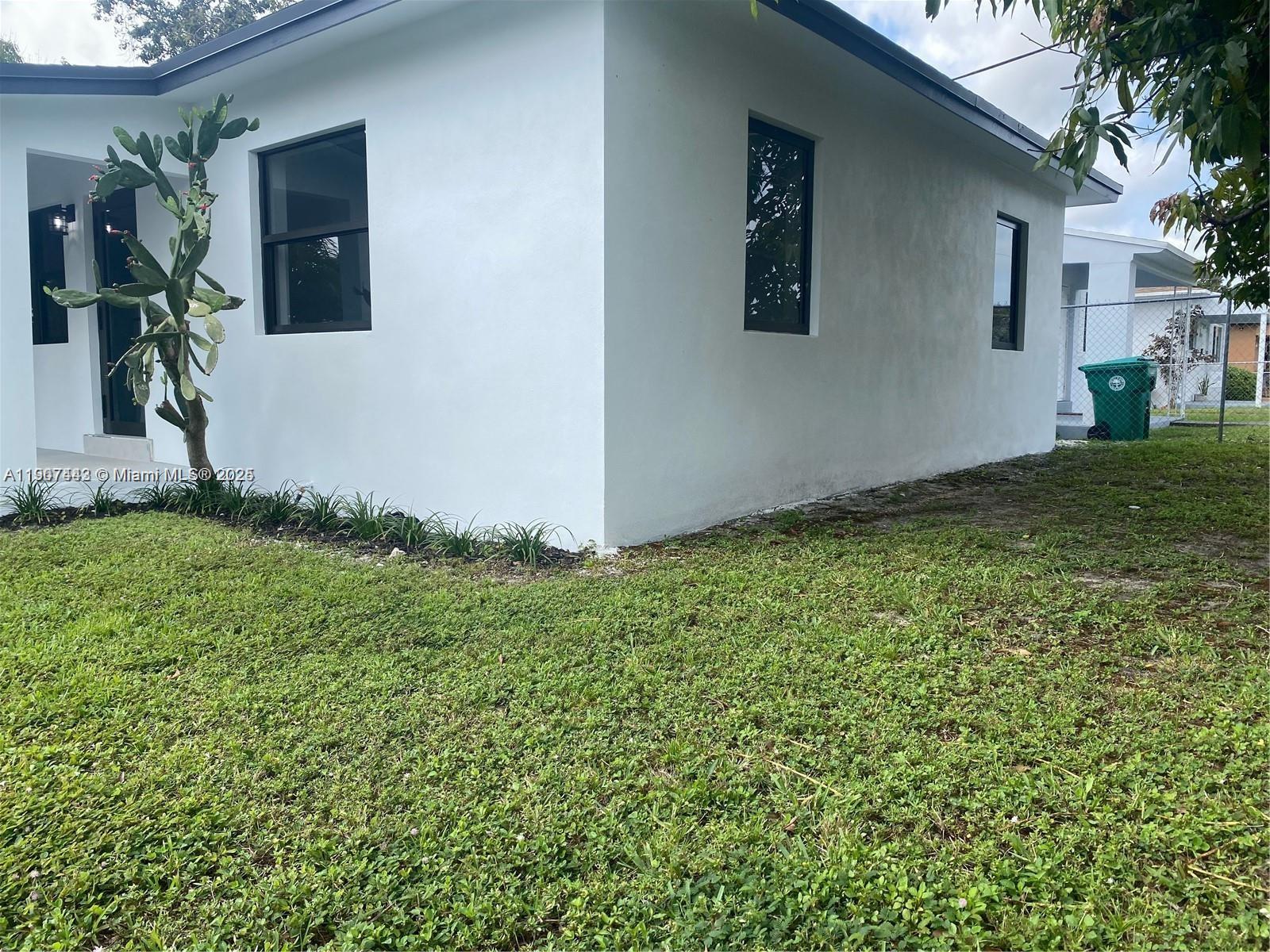 17TH AVE MANOR - Residential Lease