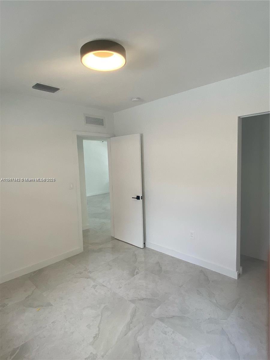 17TH AVE MANOR - Residential Lease