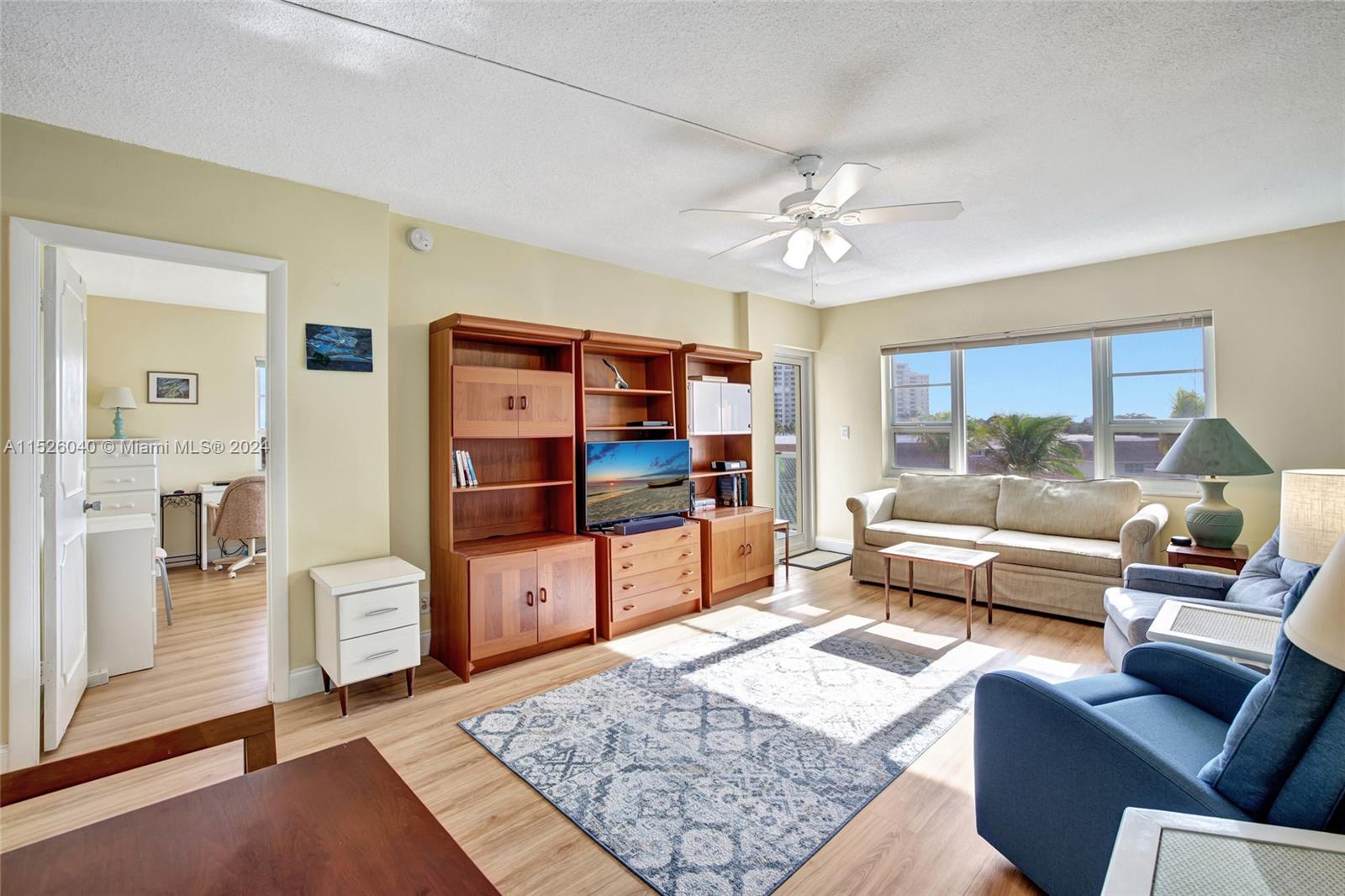 STARLIGHT TOWERS CONDO - Residential