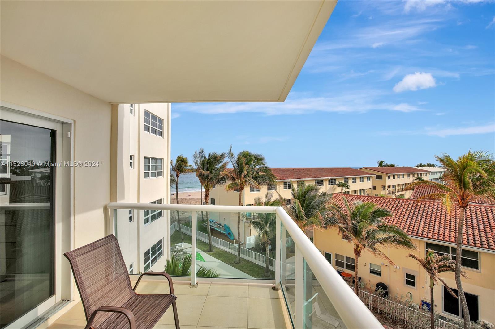 STARLIGHT TOWERS CONDO - Residential