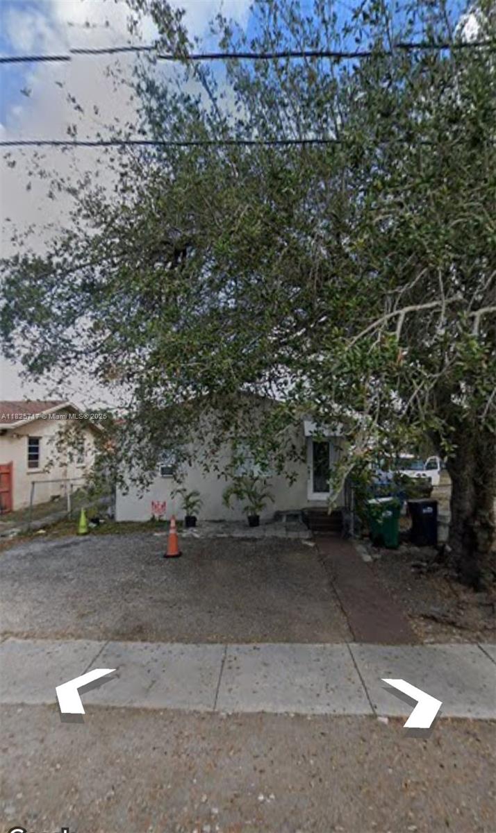 , Miami, FL, 33142/$999,900 3 1064816027