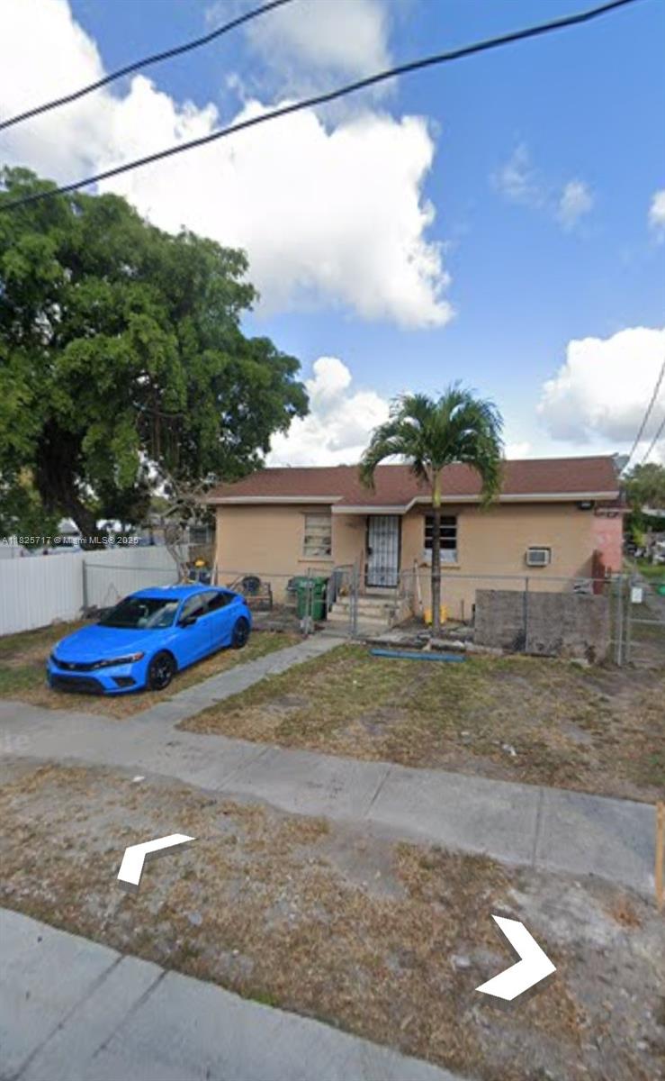 , Miami, FL, 33142/$999,900 1 2982513370