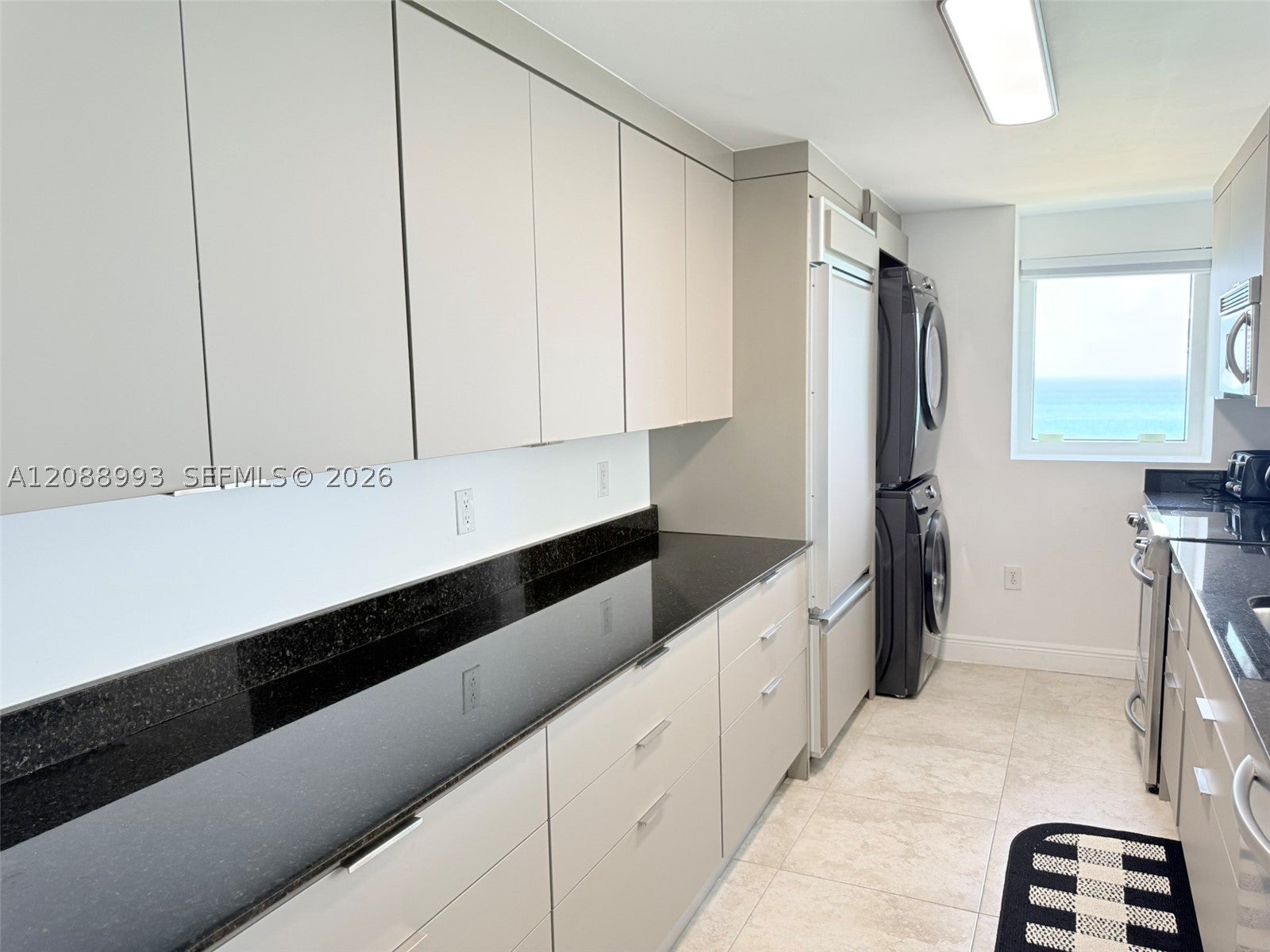 10275 Collins Ave 1210