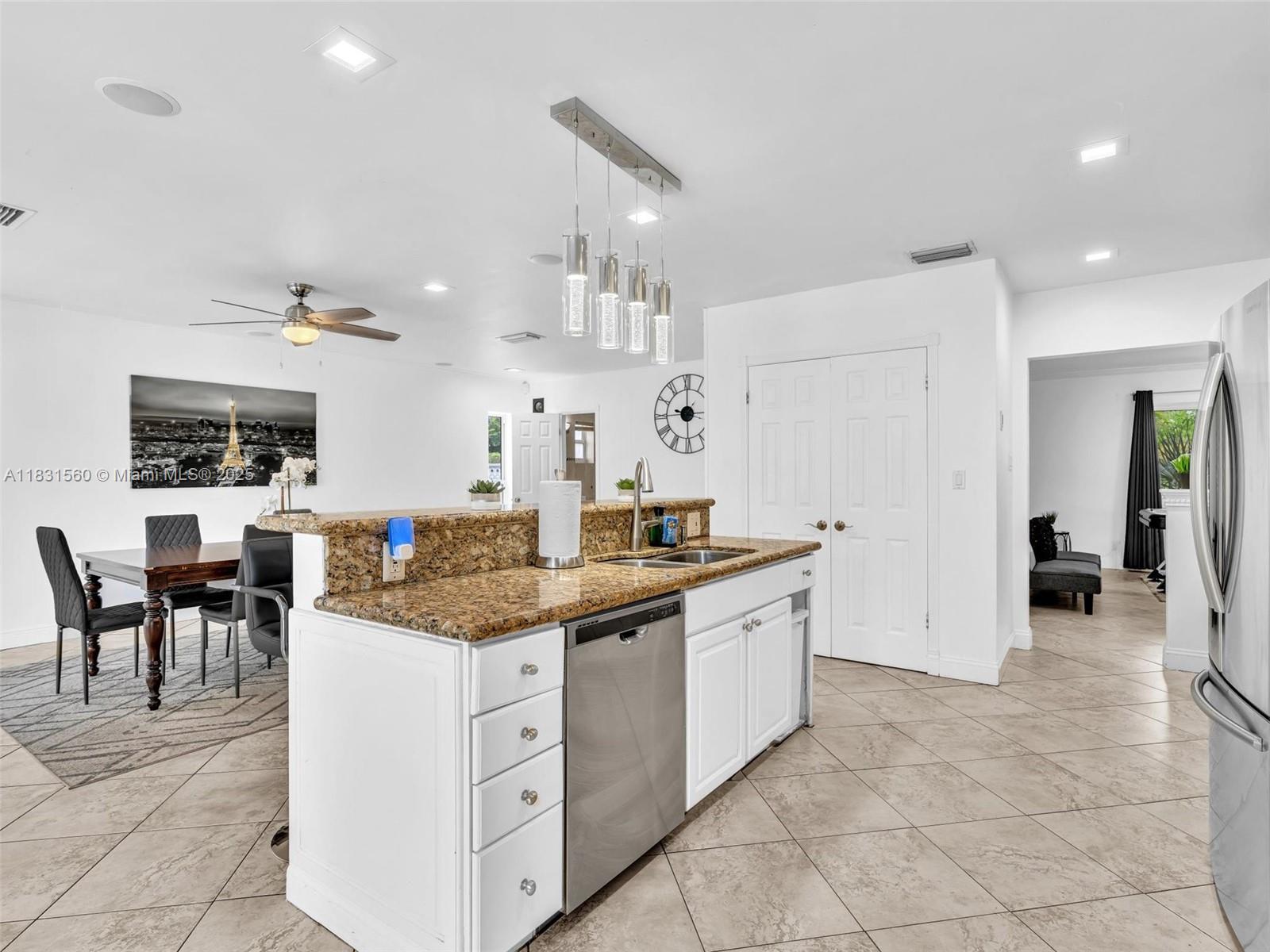 GOLDEN ISLES SEC - Residential Lease