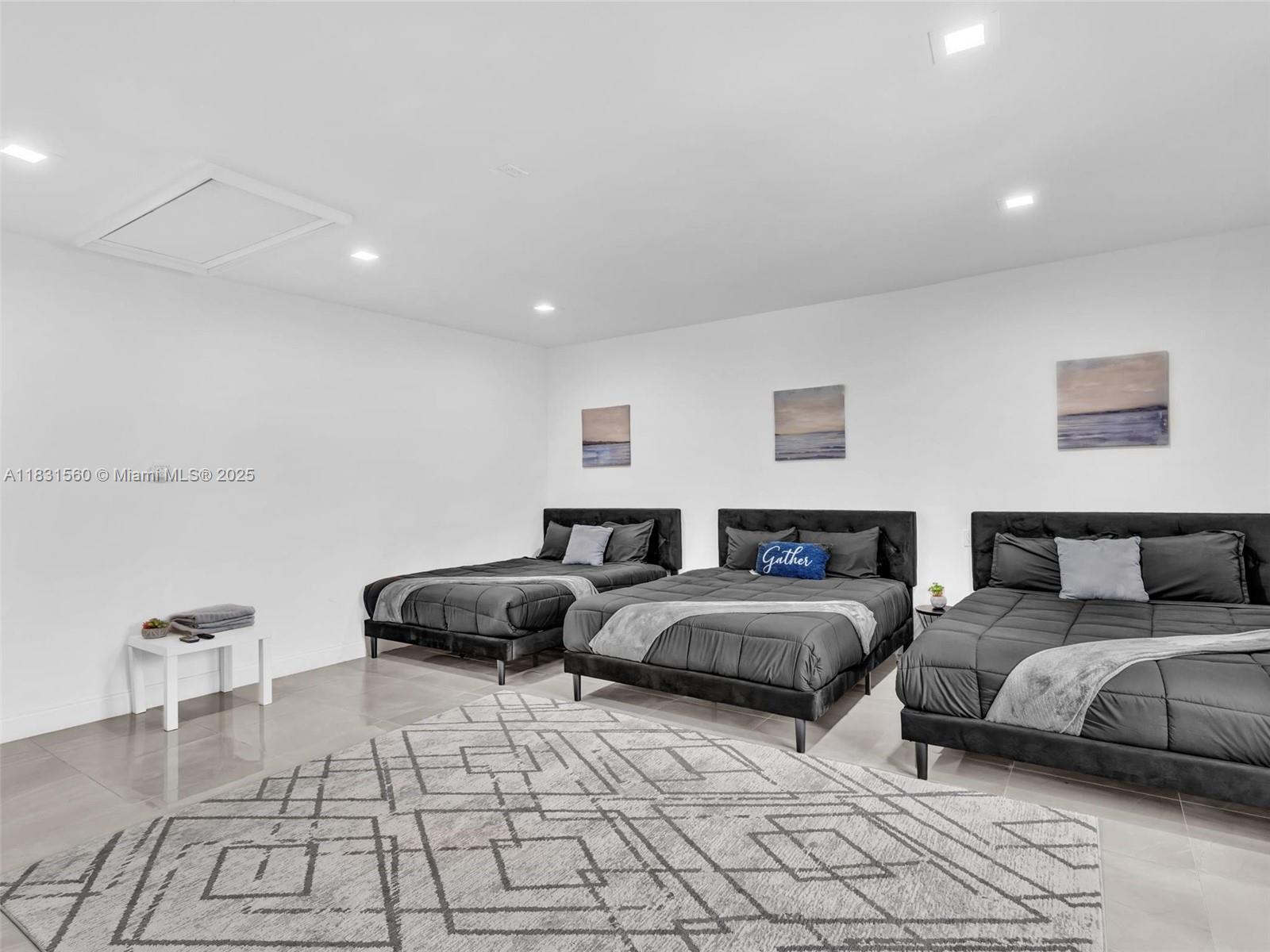 GOLDEN ISLES SEC - Residential Lease