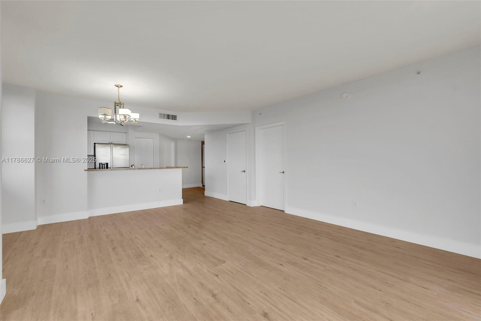 TURNBERRY ON THE GREEN CO - Residential