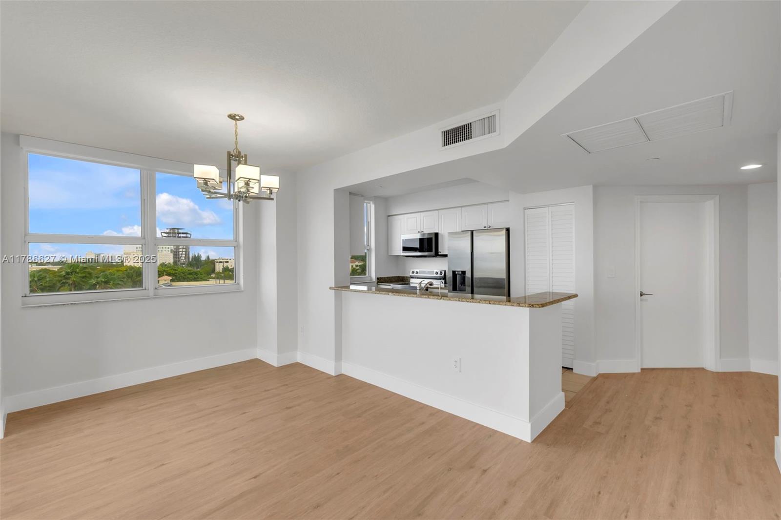19501 W Country Club Dr 609