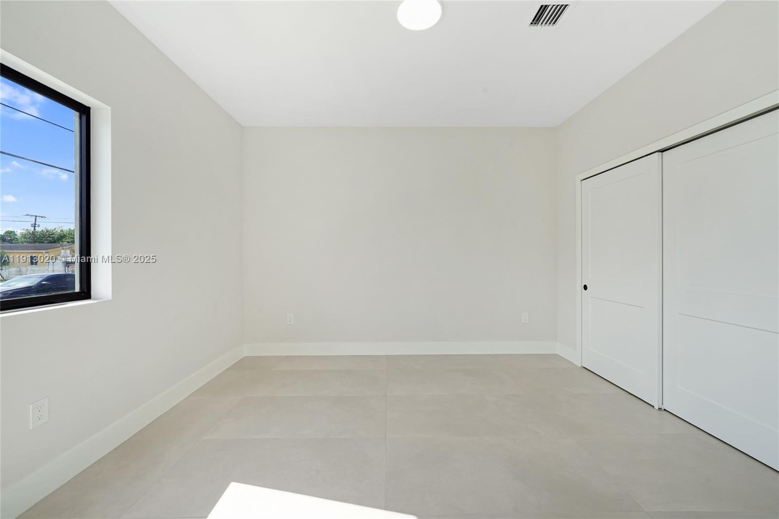 INGLESIDE PARK - Residential Lease