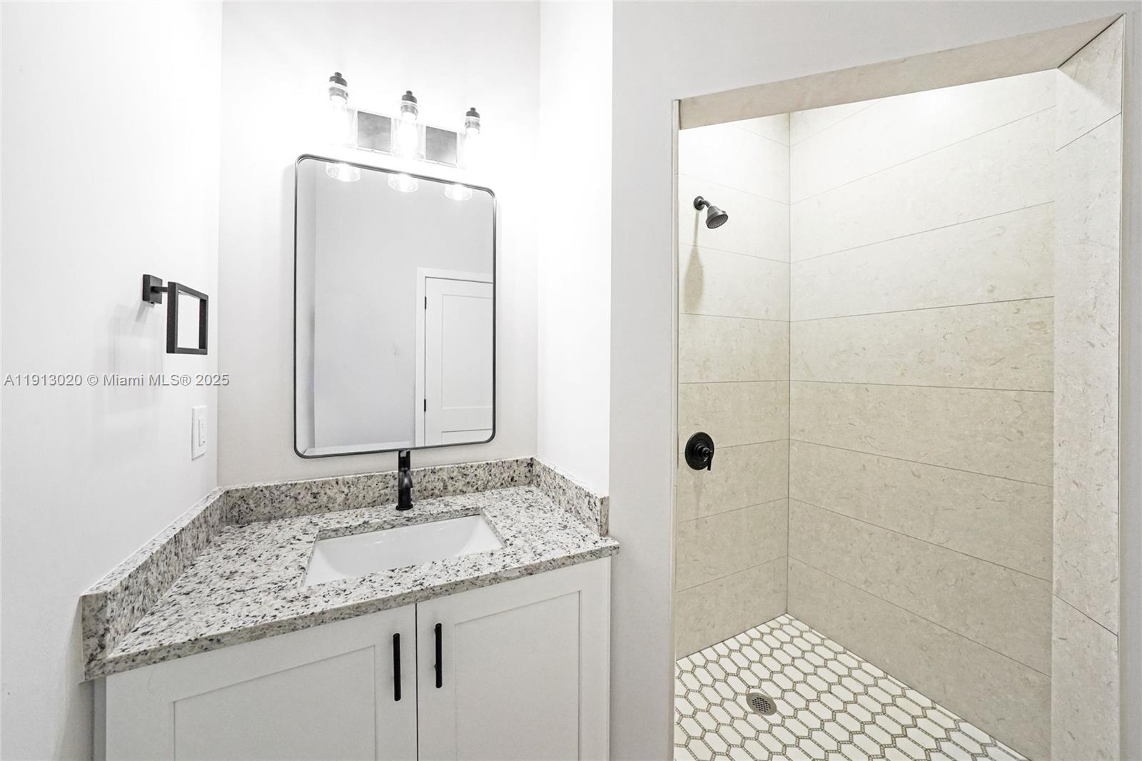 INGLESIDE PARK - Residential Lease