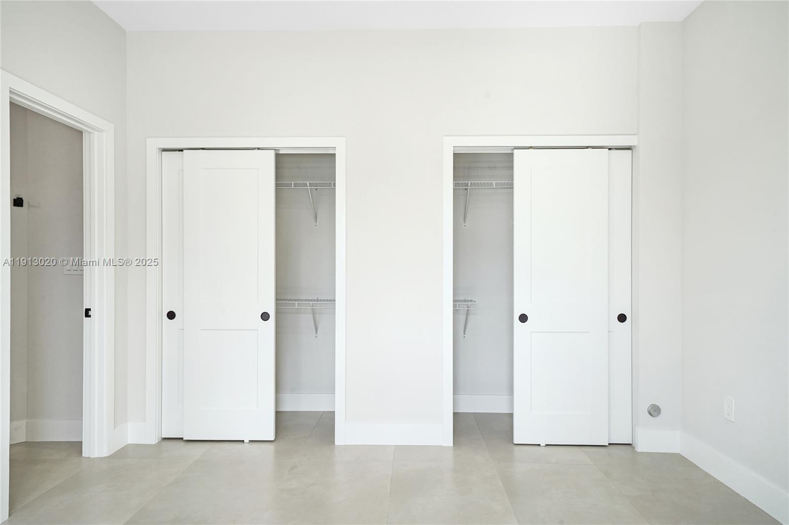 INGLESIDE PARK - Residential Lease