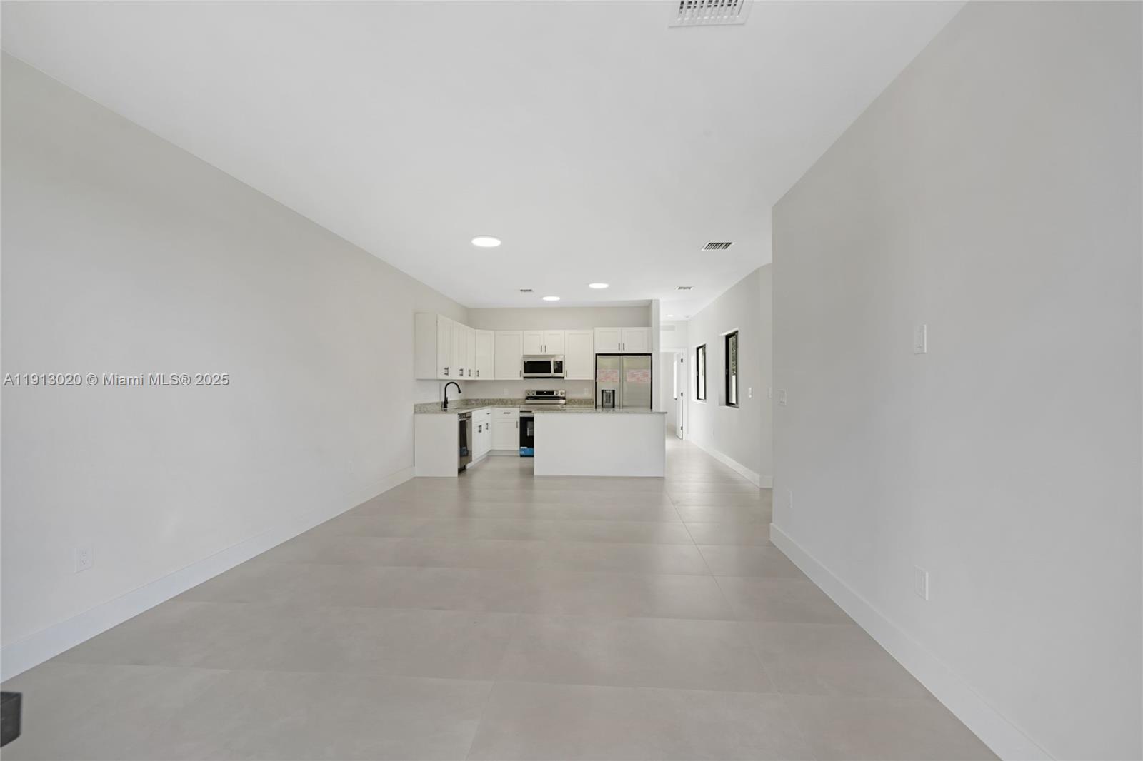 INGLESIDE PARK - Residential Lease