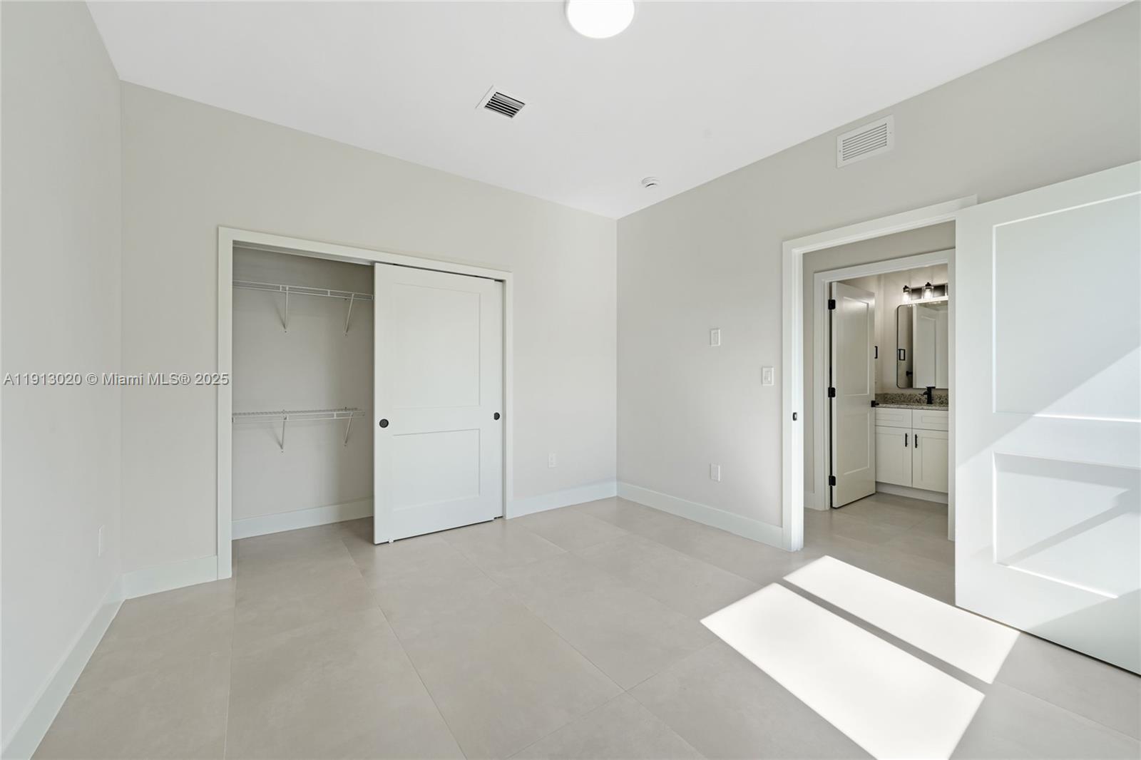 INGLESIDE PARK - Residential Lease