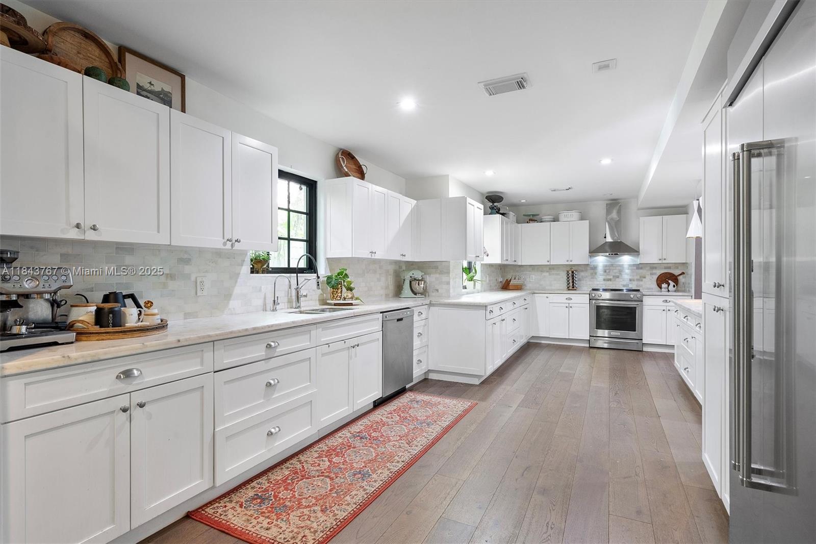 BAYSHORE UNIT NO 3 - Residential