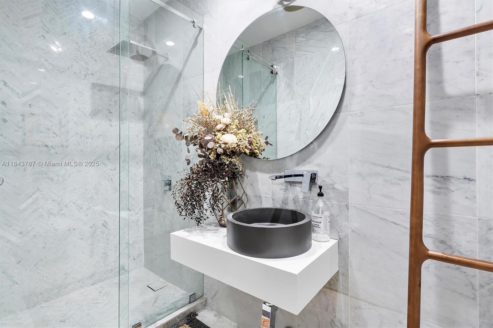 BAYSHORE UNIT NO 3 - Residential