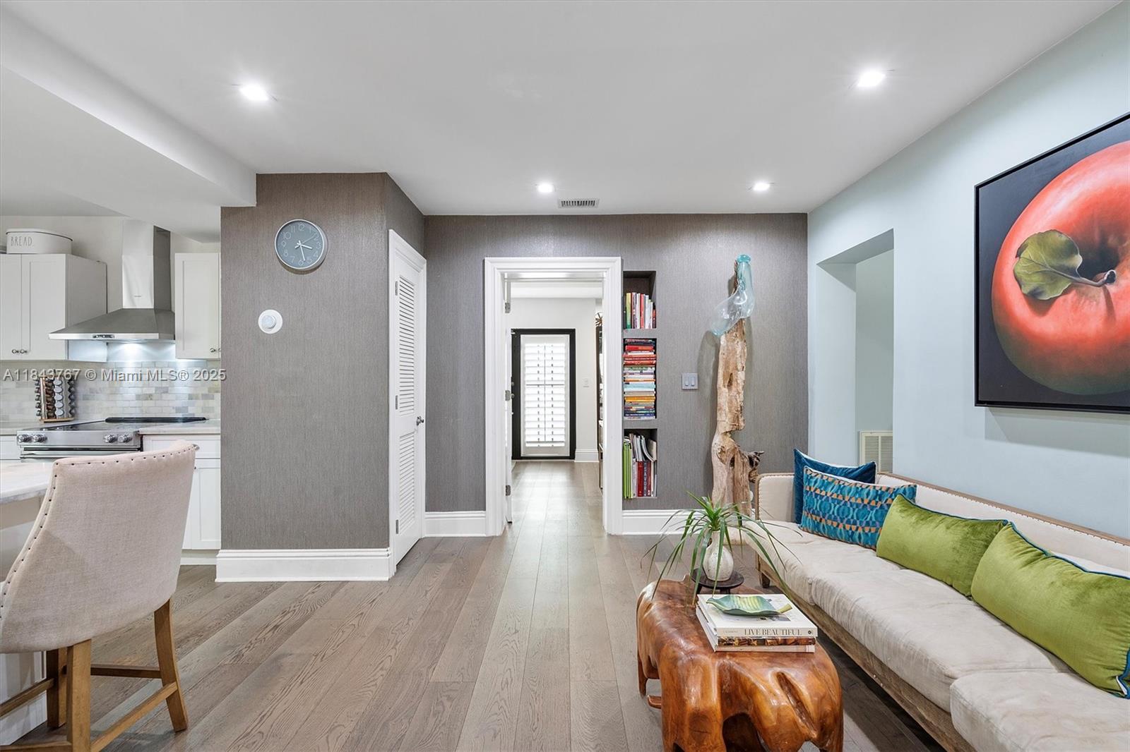 BAYSHORE UNIT NO 3 - Residential