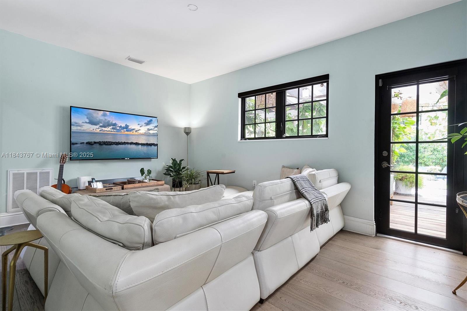 BAYSHORE UNIT NO 3 - Residential