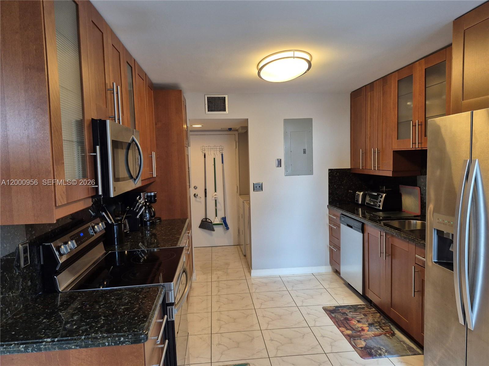 MALAGA TOWERS CONDO - Residential