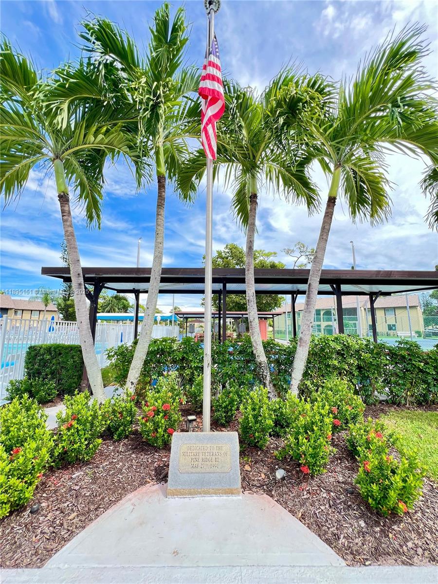 View photos, virtual tours, details... 340 Pine Ridge Cir D-1