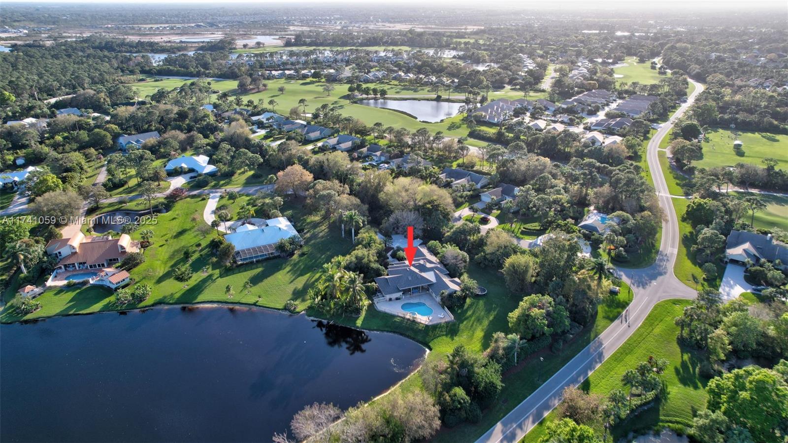 LAKERIDGE - Residential