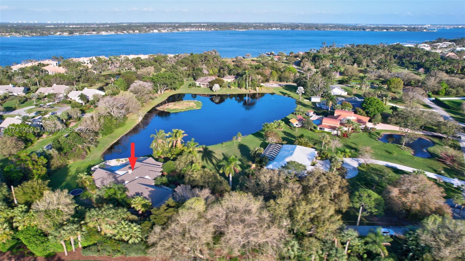 LAKERIDGE - Residential