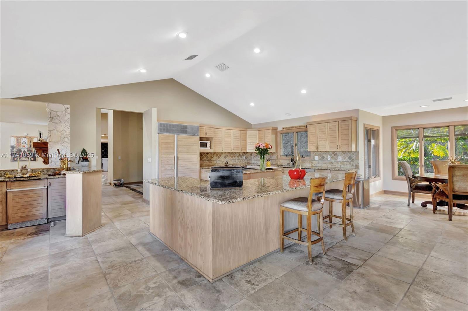LAKERIDGE - Residential