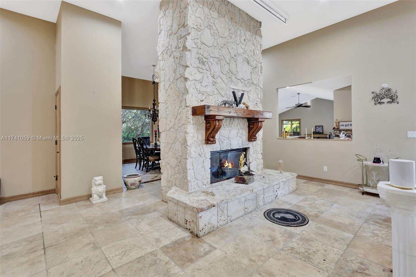 LAKERIDGE - Residential