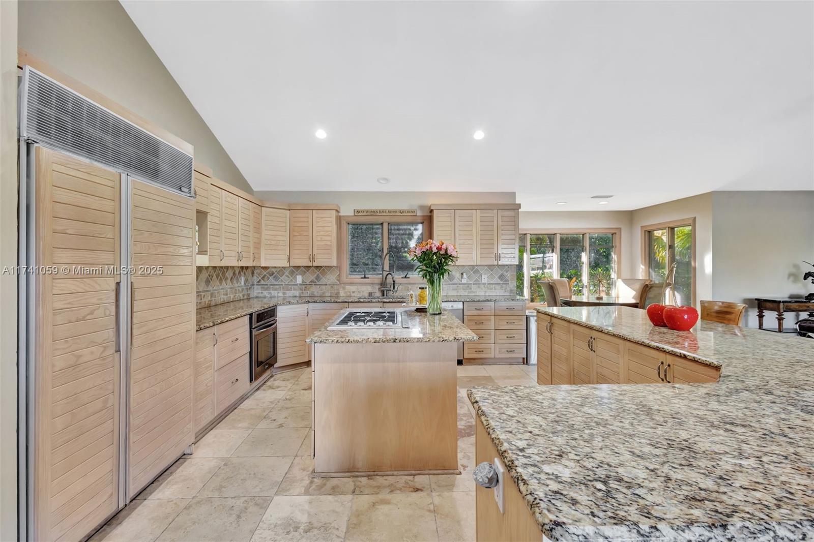 LAKERIDGE - Residential
