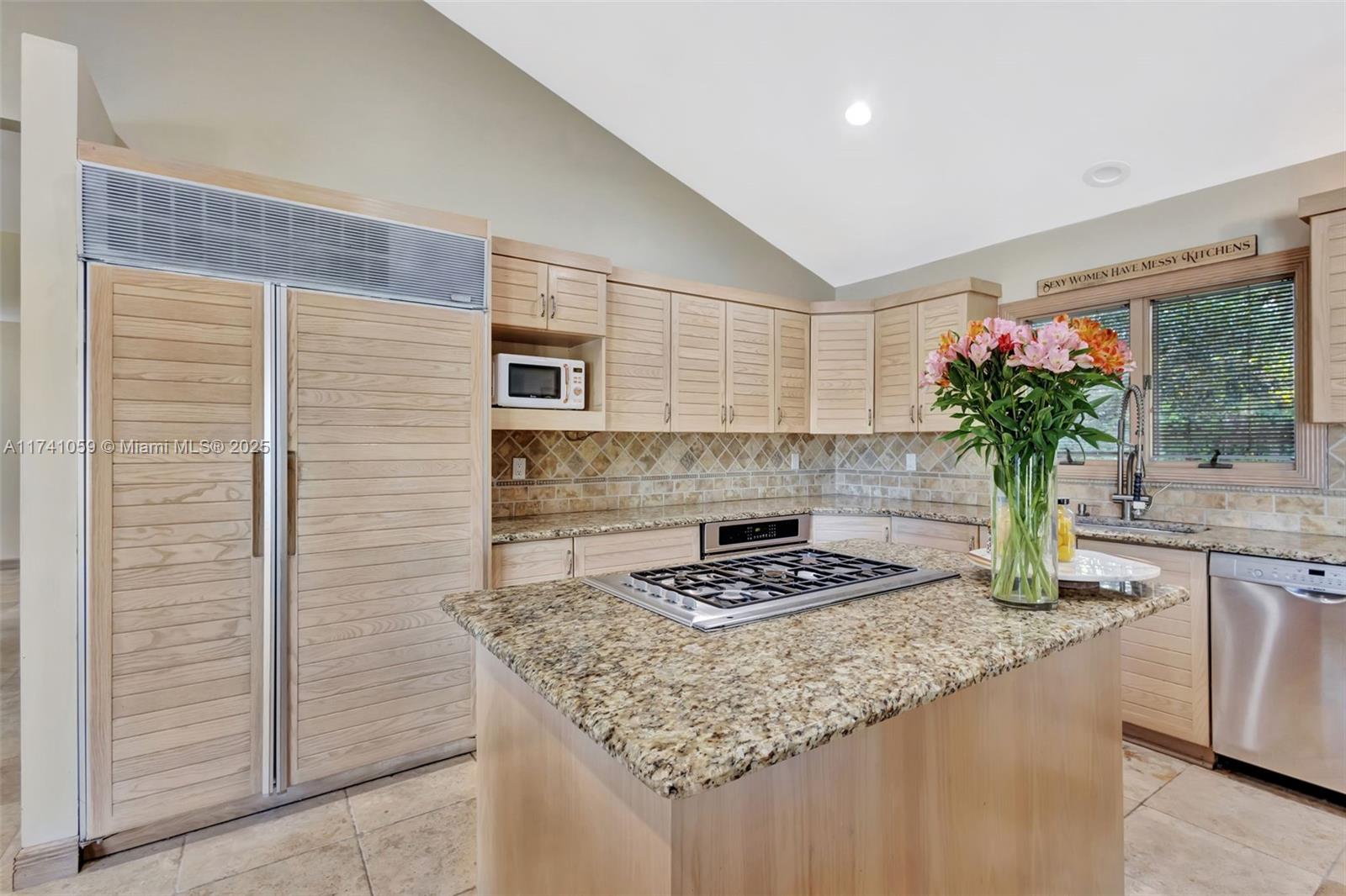 LAKERIDGE - Residential
