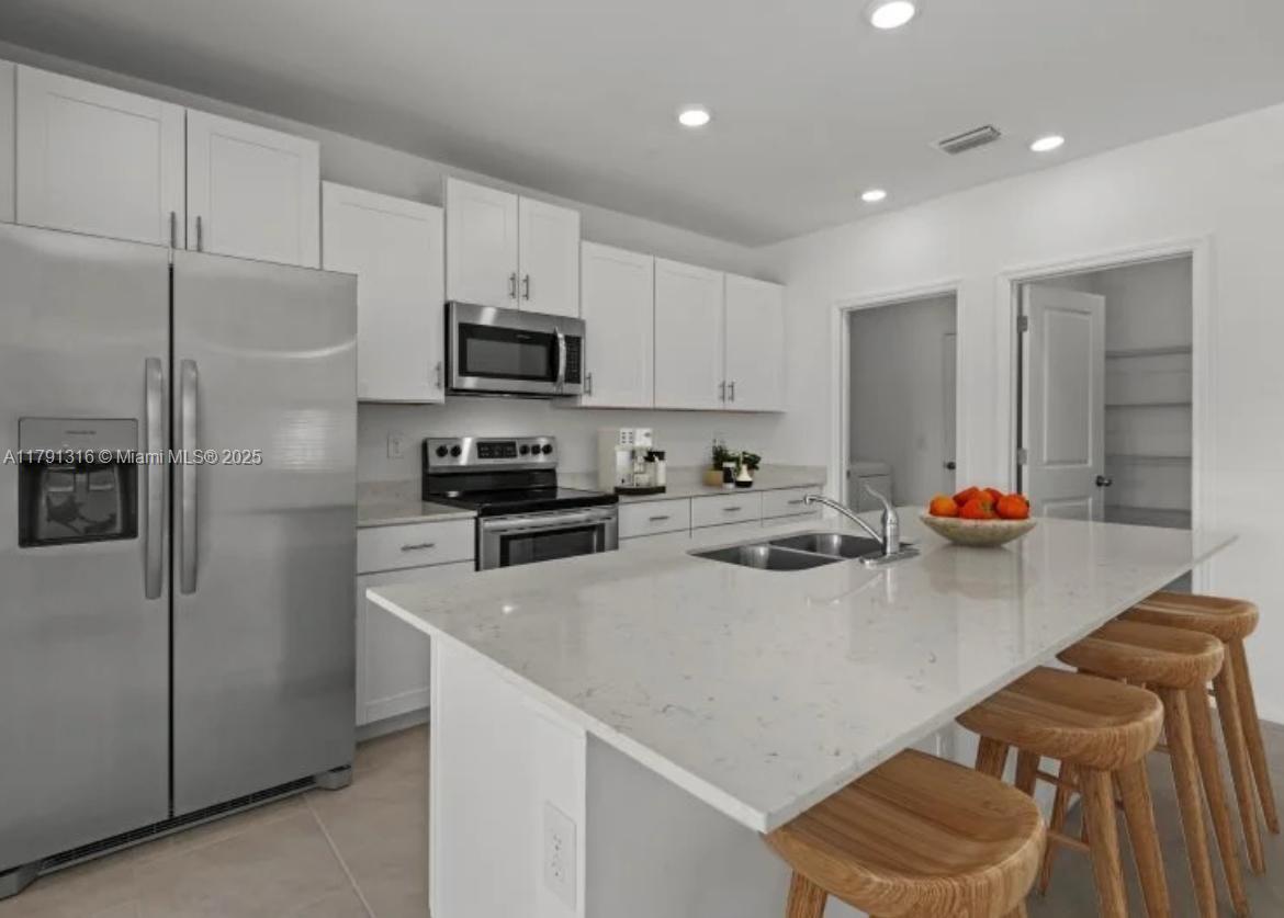 Rental Property at 17527 Monte Isola Way 1, Fort Myers, Lee County, Florida - Bedrooms: 5 
Bathrooms: 3  - $2,650 MO.