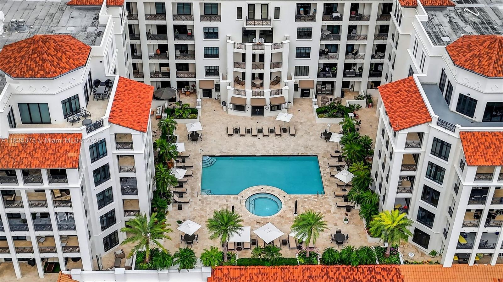 200 EAST PALMETTO PARK CO - Residential