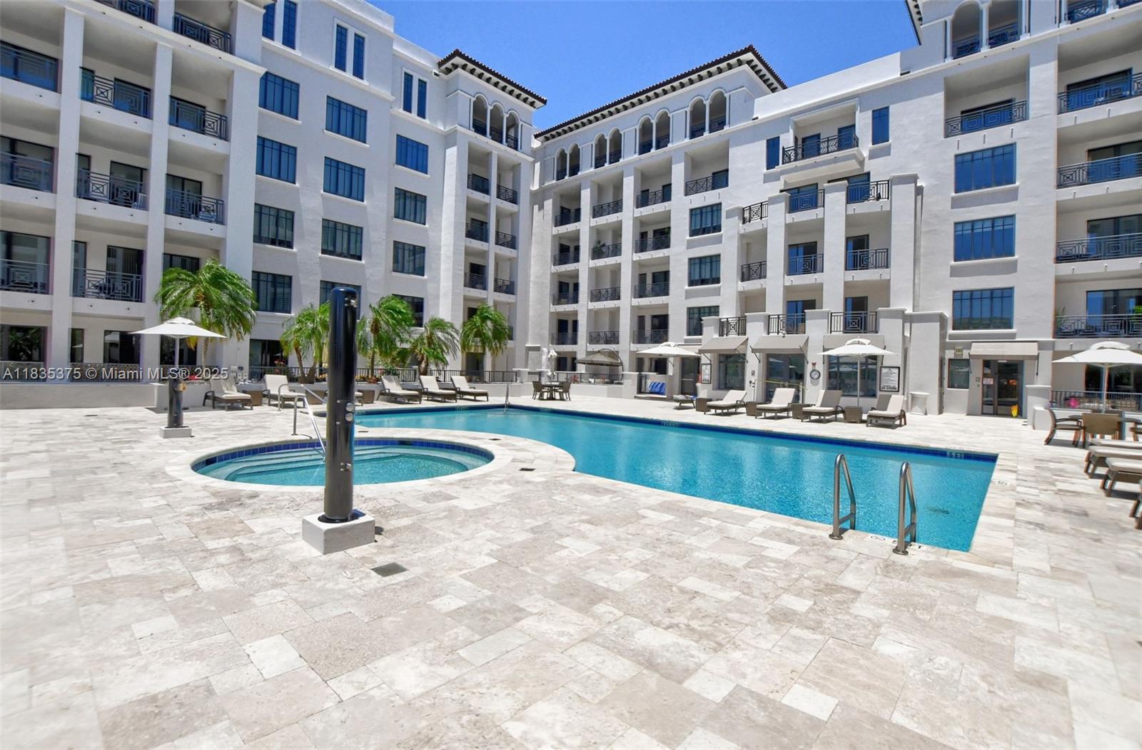 200 EAST PALMETTO PARK CO - Residential