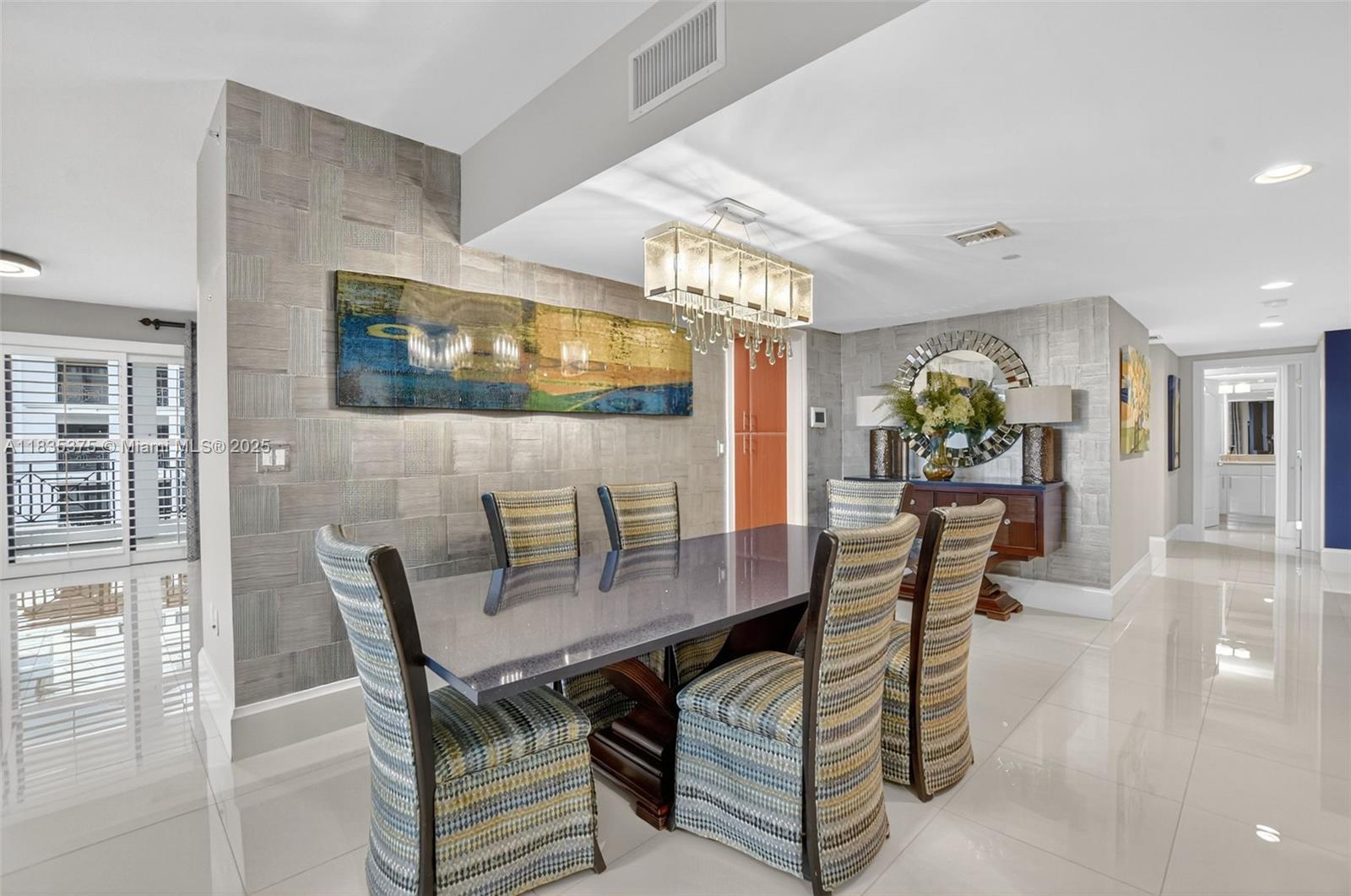 200 EAST PALMETTO PARK CO - Residential