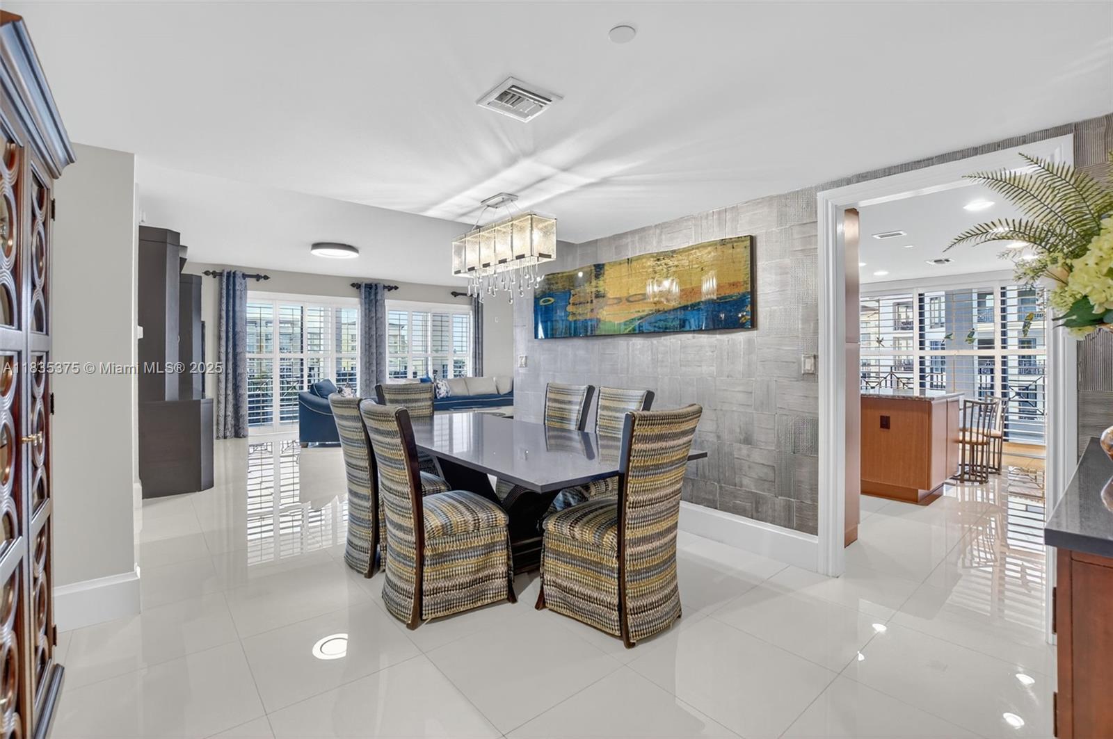 200 EAST PALMETTO PARK CO - Residential