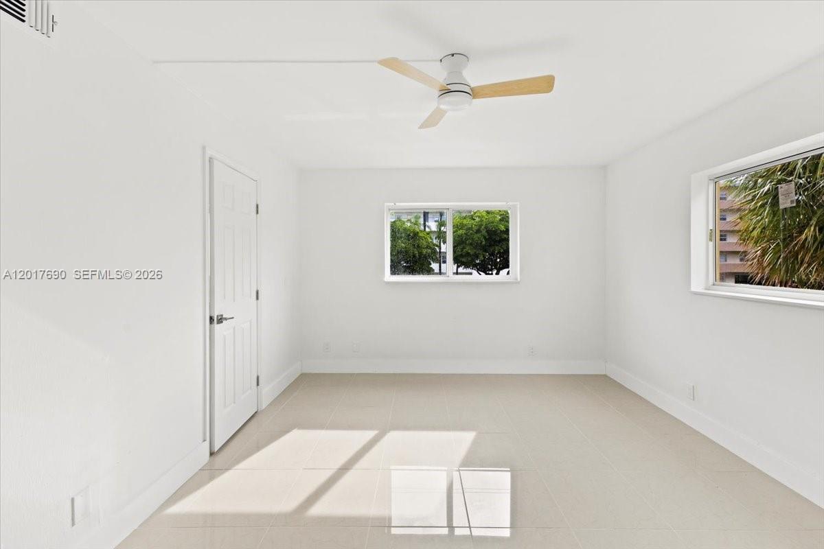 MEADOWBROOK TOWERS CONDO - Residential
