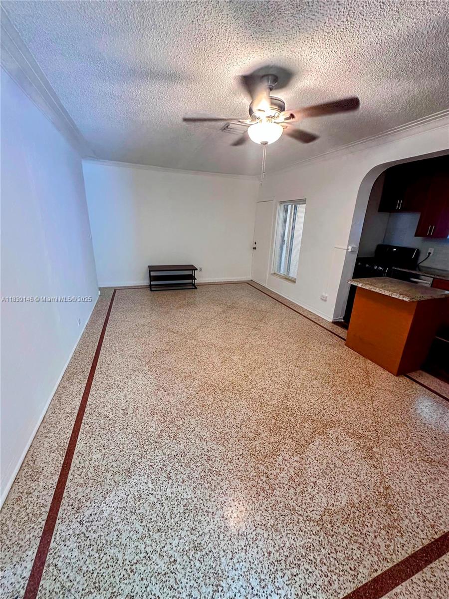 9065 Harding Ave D2