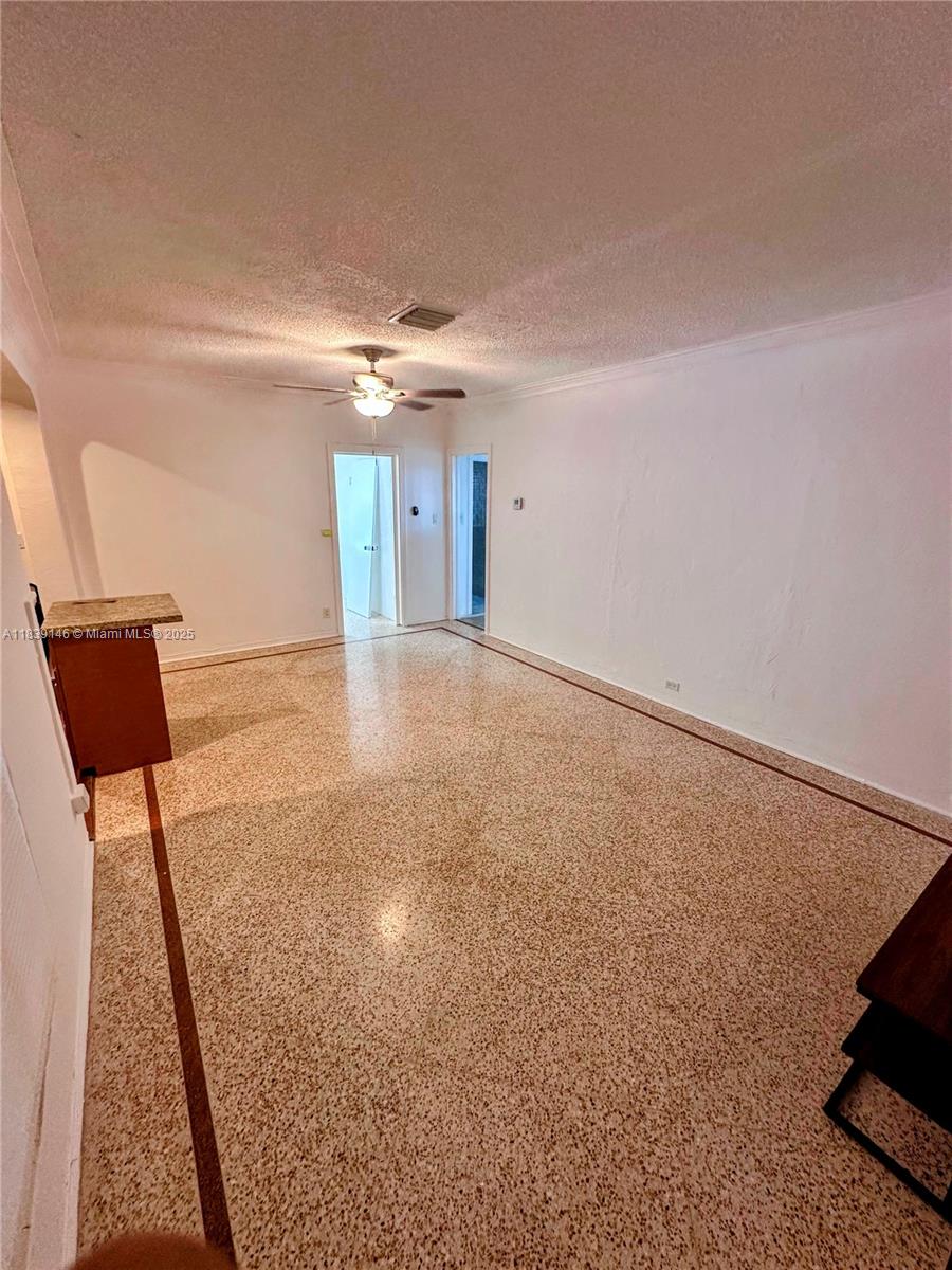 9065 Harding Ave D2