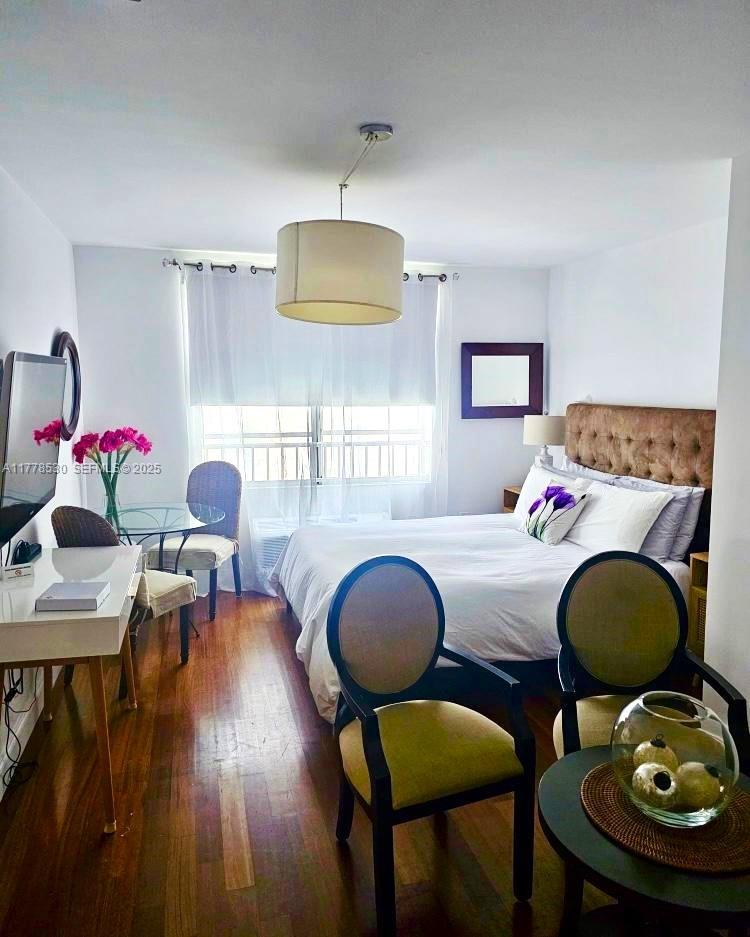 SOUTH BEACH HUDSON CONDO - Residential