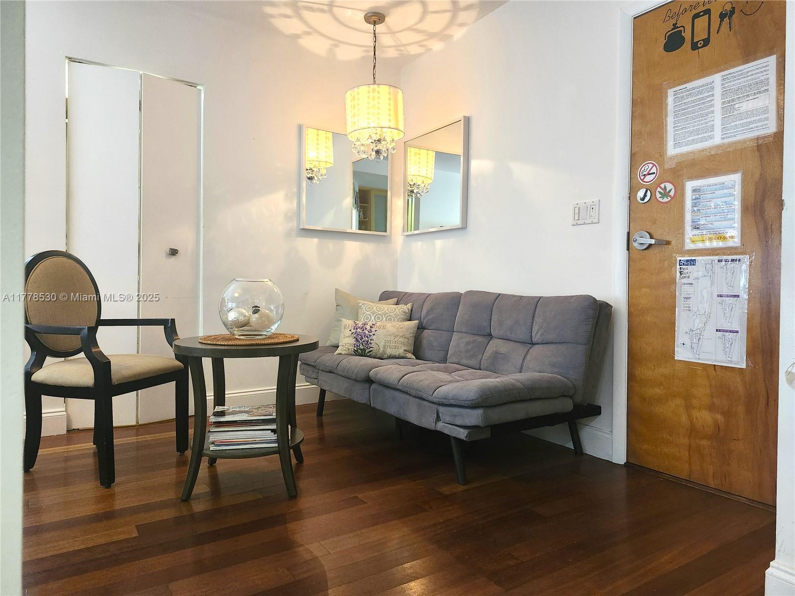 SOUTH BEACH HUDSON CONDO - Residential